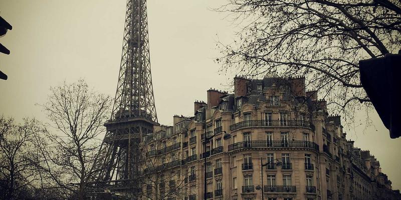 品牌标识法律保护全攻略：从版权、商标注册到侵权防范的完整策略