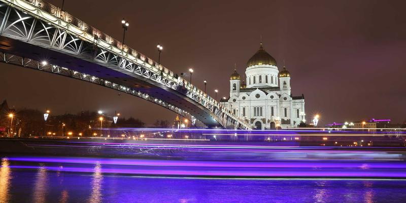 品牌重塑实战解析：何时以及如何成功更新企业标识而不丢失客户 | LogoMax专业指南